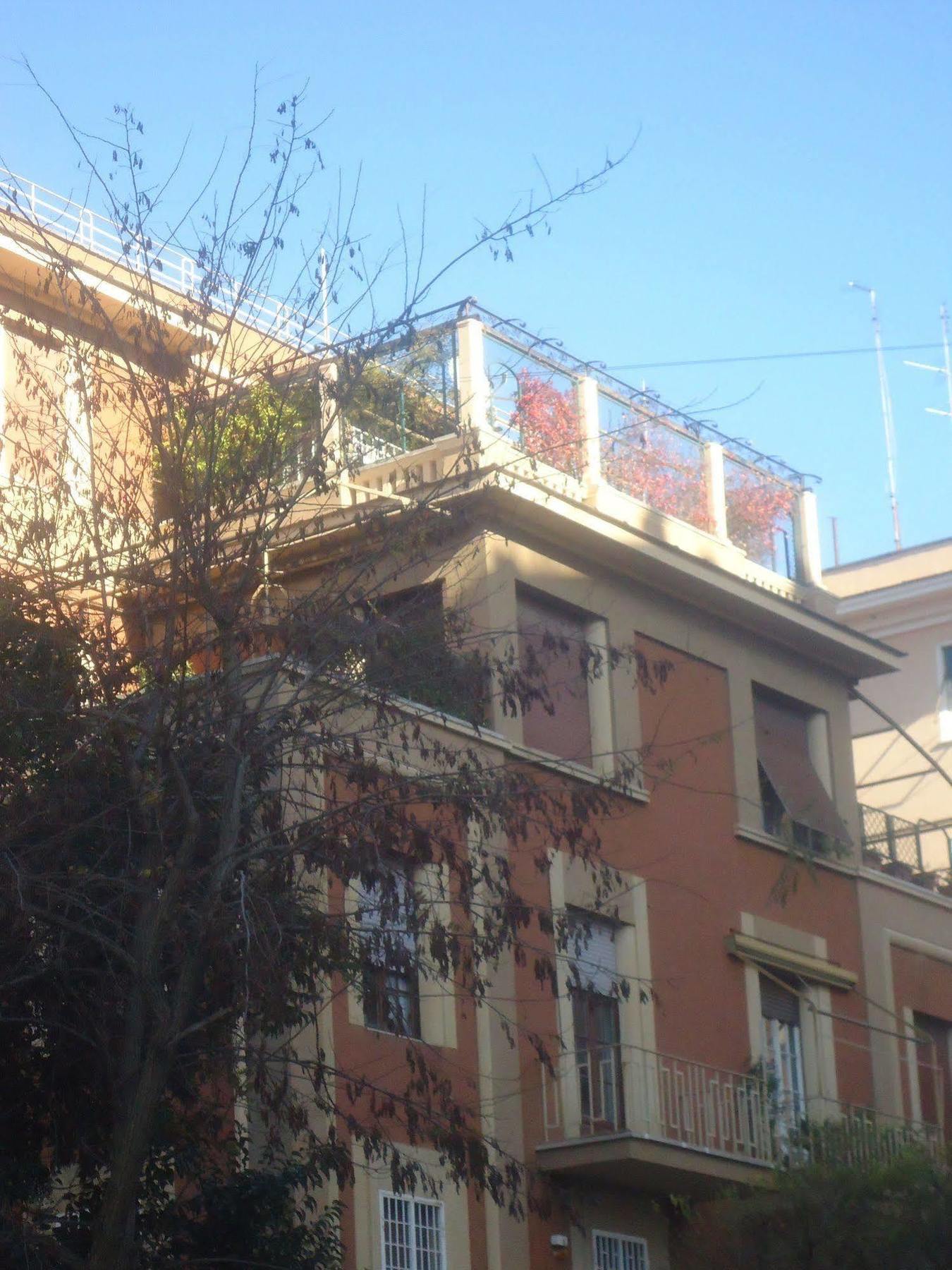 Dea 2* Roma